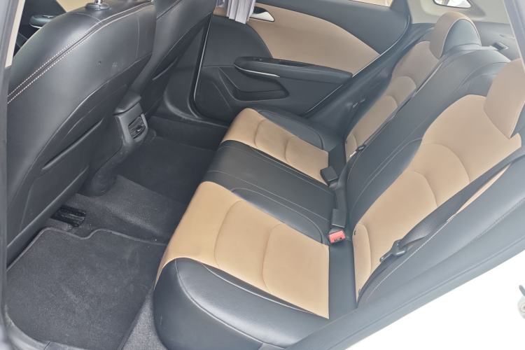 Used Chevrolet Monza 2020 320 Automatic Enjoyment Edition Interior 7