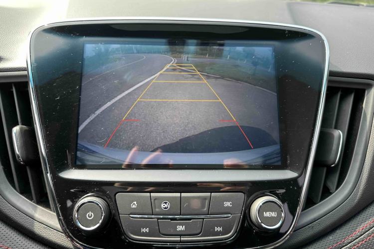 Used Chevrolet Monza 2020 Light Hybrid RS 330T Automatic Comfort Edition Interior 8
