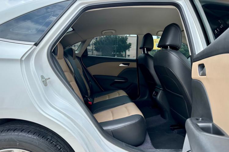 Used Chevrolet Monza 2020 320 Automatic Enjoyment Edition Interior 9