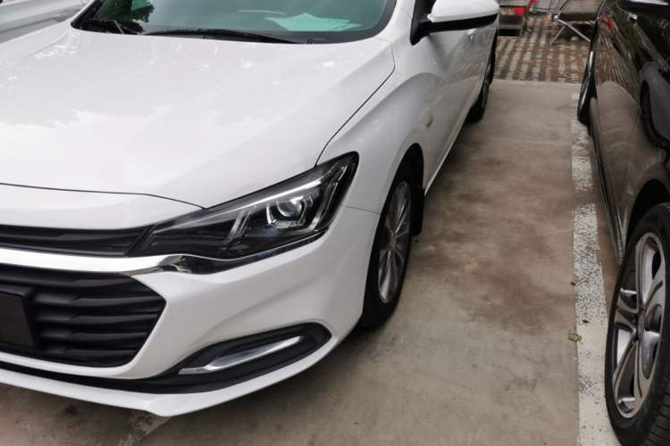 Used Chevrolet Monza 2020 320 Automatic Enjoyment Edition Left Front Headlight