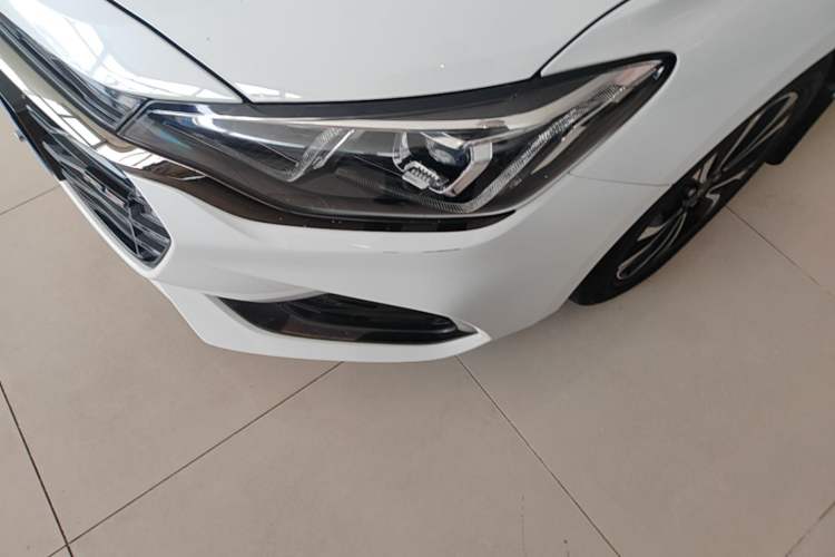 Used Chevrolet Monza 2020 Light Hybrid RS 330T Automatic Comfort Edition Left Front Headlight