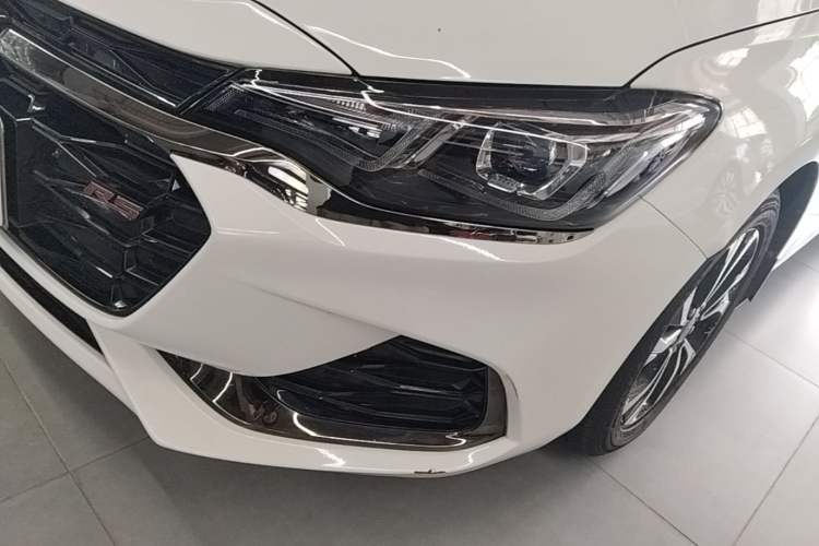 Used Chevrolet Monza 2020 Light Hybrid RS 330T Automatic Comfort Edition Left Front Headlight
