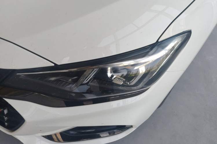 Used Chevrolet Monza 2020 Light Hybrid RS 330T Automatic Comfort Edition Left Front Headlight