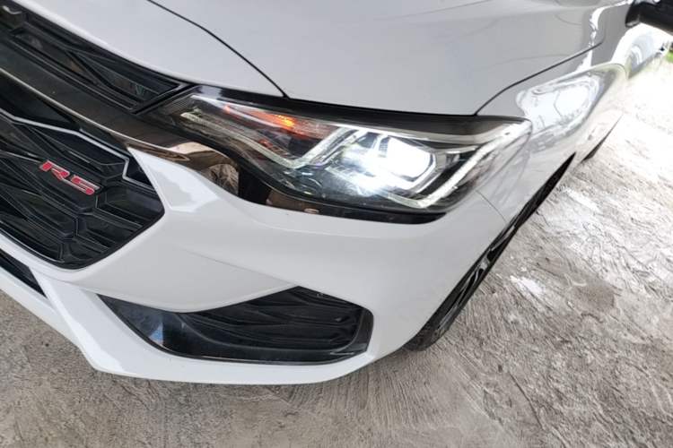 Used Chevrolet Monza 2020 Light Hybrid RS 330T Automatic Comfort Edition Left Front Headlight