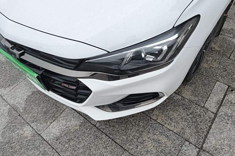 Used Chevrolet Monza 2020 Light Hybrid RS 330T Automatic Comfort Edition Left Front Headlight