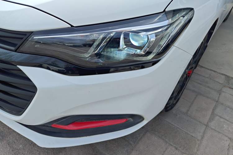 Used Chevrolet Monza 2020 Light Hybrid Redline 320T Dual-Clutch Joyful Edition Left Front Headlight