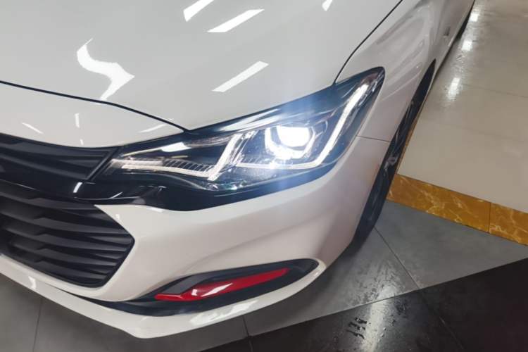 Used Chevrolet Monza 2020 Light Hybrid Redline 320T Dual-Clutch Thrilling Edition Left Front Headlight