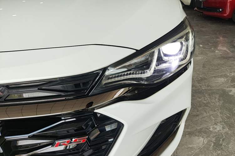 Used Chevrolet Monza 2020 Light Hybrid RS 330T Automatic Comfort Edition Left Front Headlight