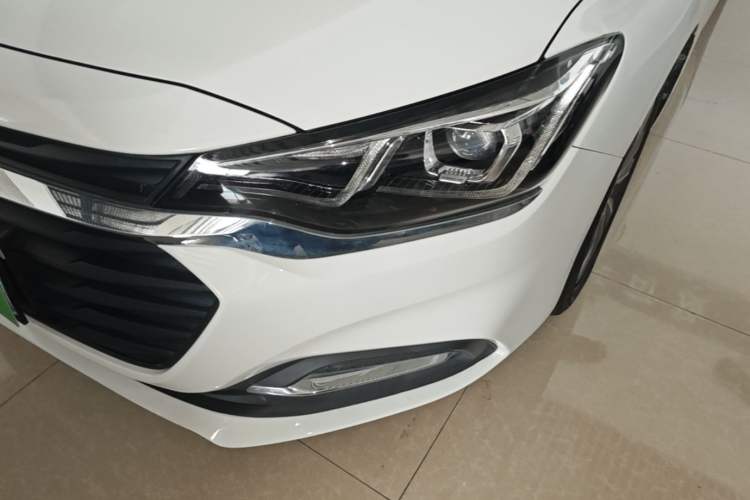 Used Chevrolet Monza 2020 320 Automatic Enjoyment Edition Left Front Headlight