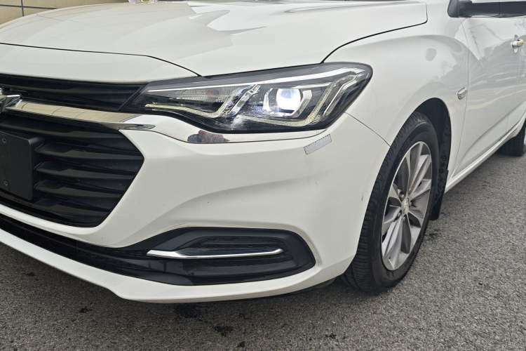 Used Chevrolet Monza 2020 320 Automatic Enjoyment Edition Left Front Headlight