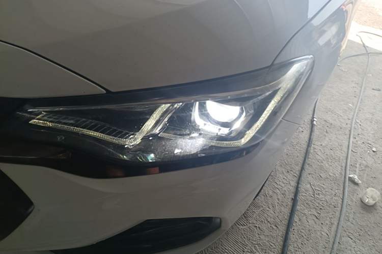Used Chevrolet Monza 2020 Light Hybrid RS 330T Automatic Comfort Edition Left Front Headlight