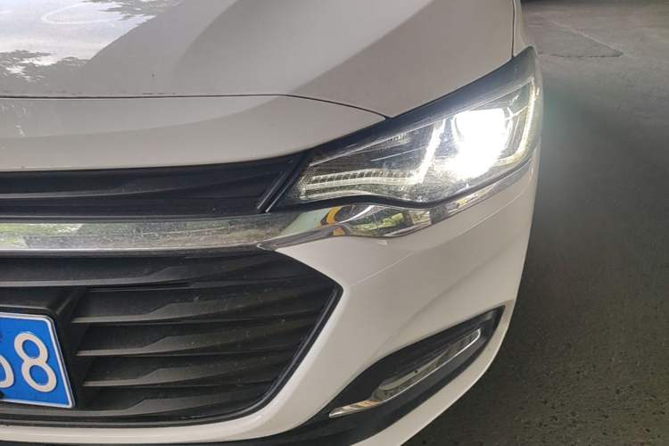Used Chevrolet Monza 2020 320 Automatic Enjoyment Edition Left Front Headlight