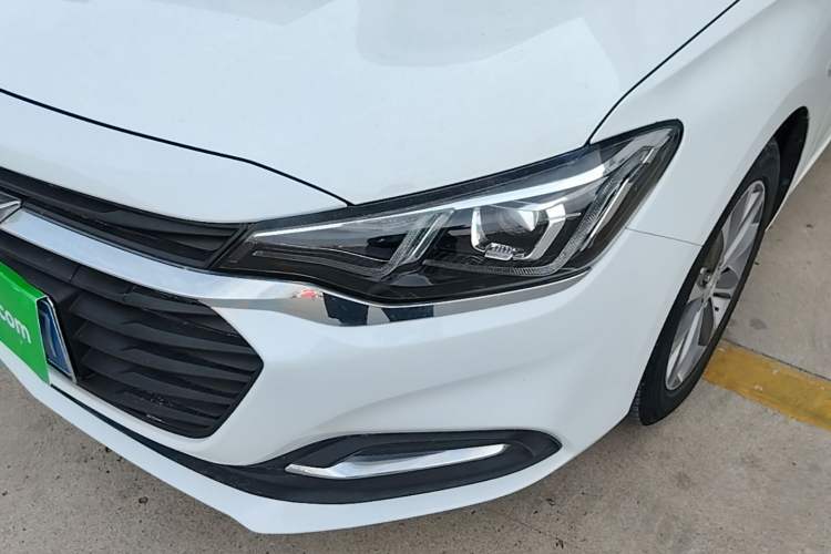 Used Chevrolet Monza 2020 320 Automatic Enjoyment Edition Left Front Headlight