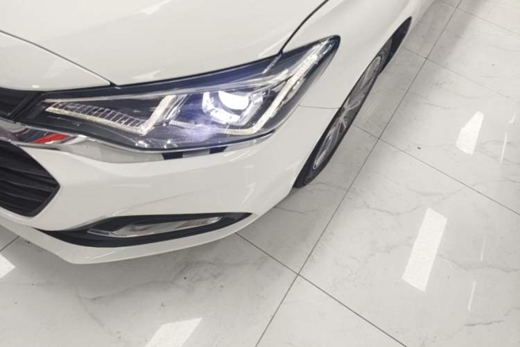 Used Chevrolet Monza 2020 320 Automatic Enjoyment Edition Left Front Headlight