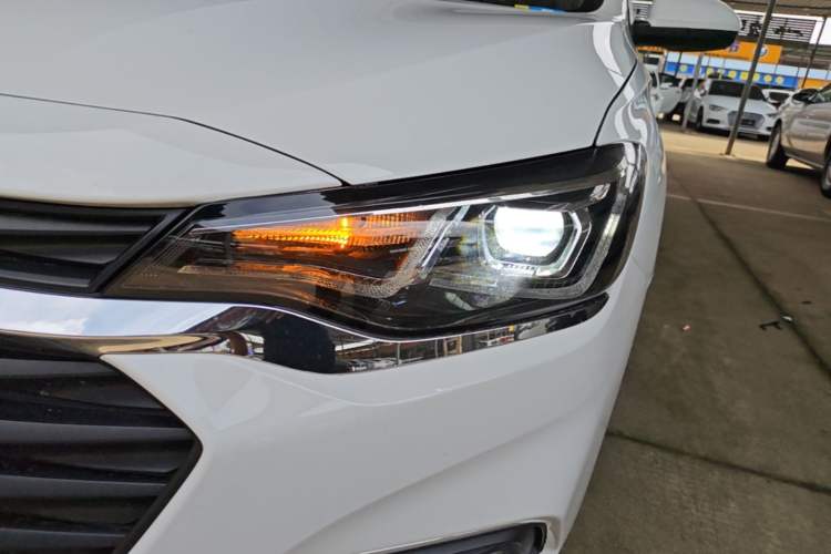Used Chevrolet Monza 2020 320 Automatic Enjoyment Edition Left Front Headlight