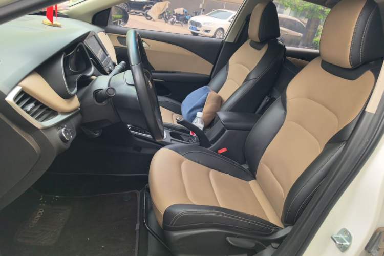 Used Chevrolet Monza 2020 320 Automatic Enjoyment Edition Left Front Seat