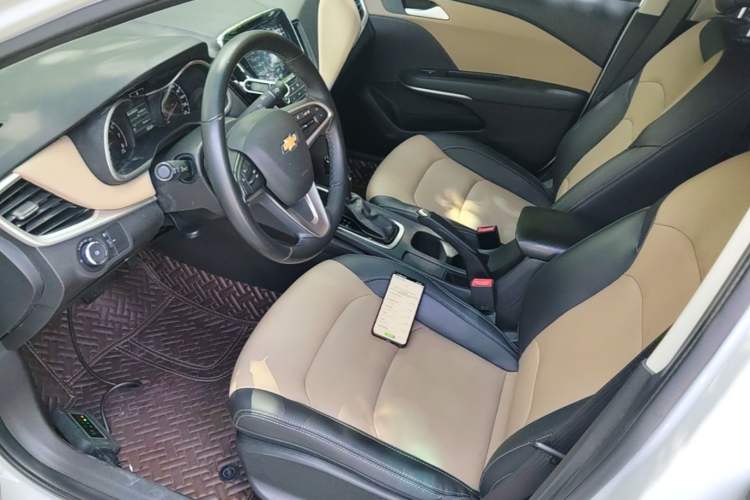 Used Chevrolet Monza 2020 320 Automatic Enjoyment Edition Left Front Seat