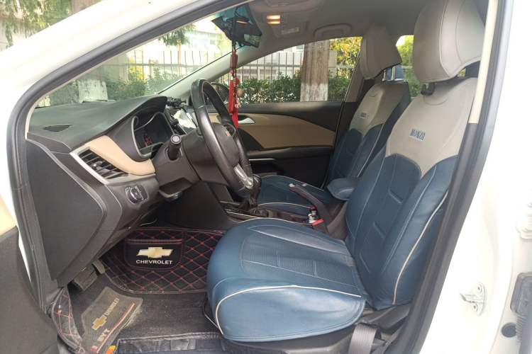 Used Chevrolet Monza 2020 320 Automatic Enjoyment Edition Left Front Seat