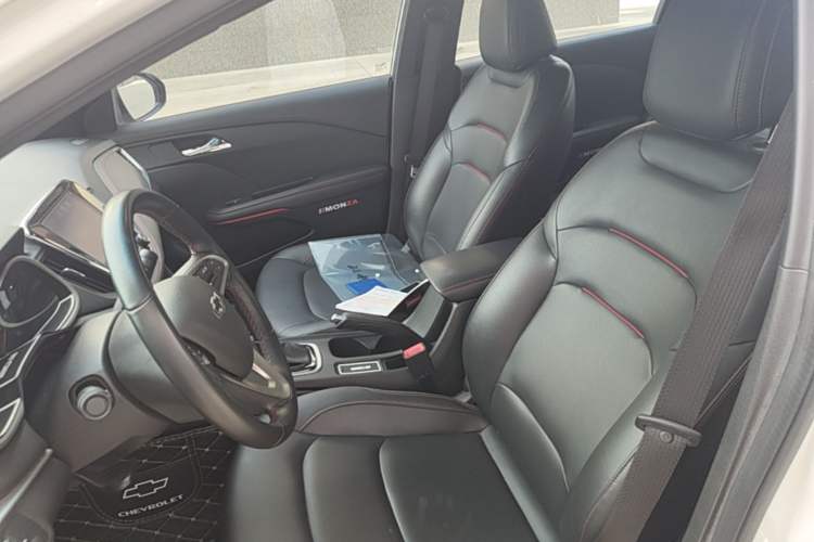 Used Chevrolet Monza 2020 Light Hybrid RS 330T Automatic Comfort Edition Left Front Seat