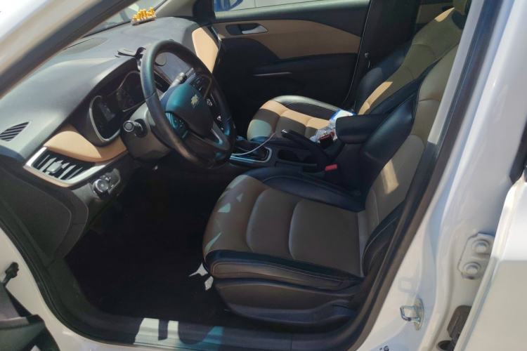 Used Chevrolet Monza 2020 320 Automatic Enjoyment Edition Left Front Seat