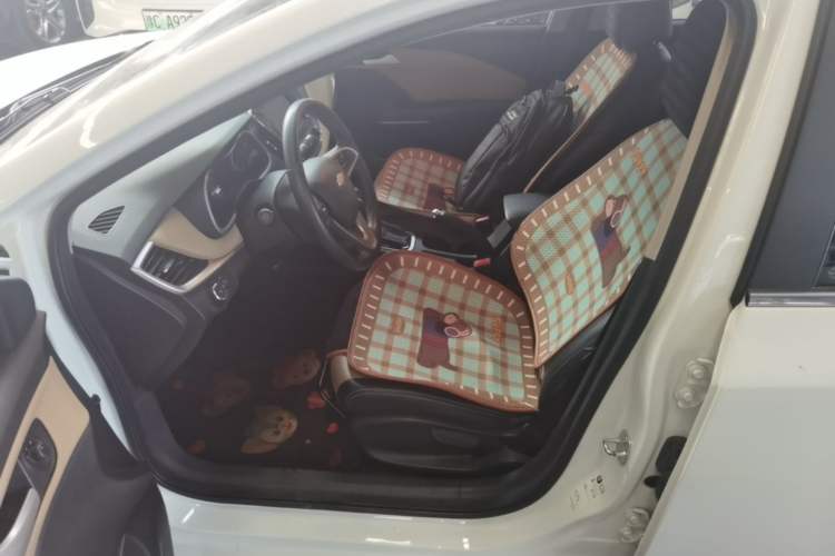 Used Chevrolet Monza 2020 320 Automatic Enjoyment Edition Left Front Seat