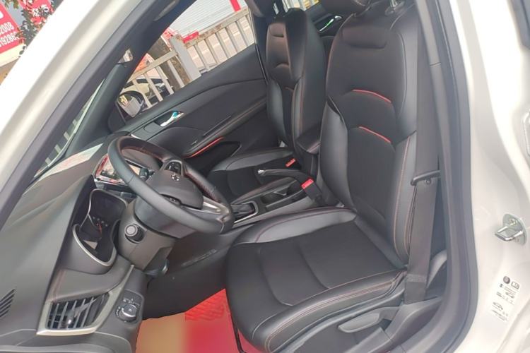 Used Chevrolet Monza 2020 Light Hybrid RS 330T Automatic Comfort Edition Left Front Seat