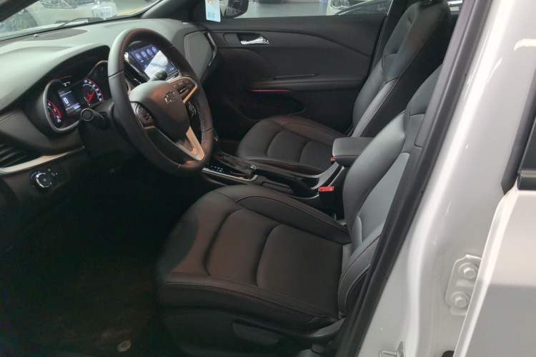 Used Chevrolet Monza 2020 Light Hybrid RS 330T Automatic Comfort Edition Left Front Seat
