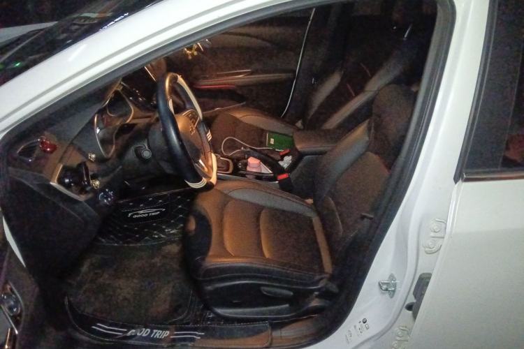 Used Chevrolet Monza 2020 Light Hybrid RS 330T Automatic Thrill Edition Left Front Seat