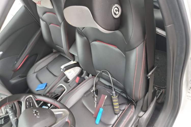 Used Chevrolet Monza 2020 Light Hybrid RS 330T Automatic Comfort Edition Left Front Seat