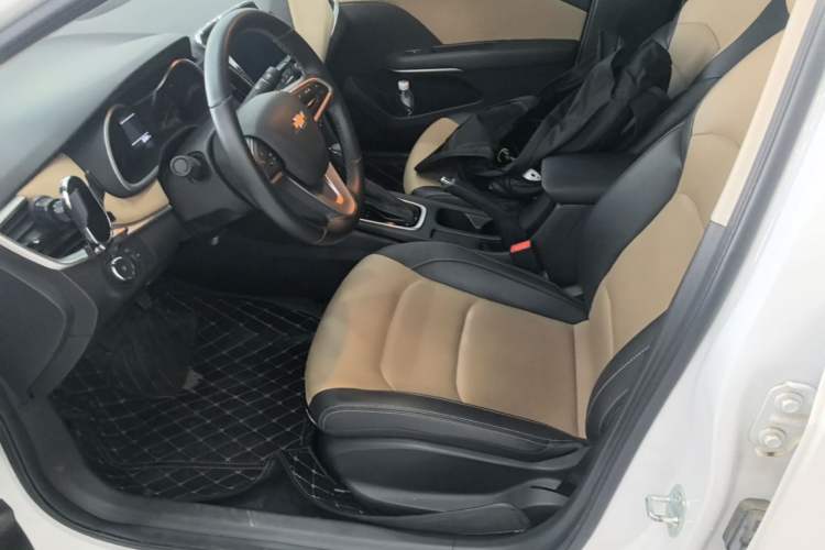 Used Chevrolet Monza 2020 320 Automatic Enjoyment Edition Left Front Seat