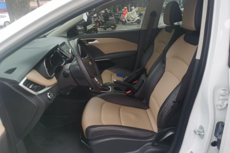 Used Chevrolet Monza 2020 320 Automatic Enjoyment Edition Left Front Seat