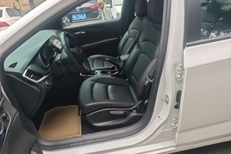 Used Chevrolet Monza 2020 Light Hybrid RS 330T Automatic Comfort Edition Left Front Seat
