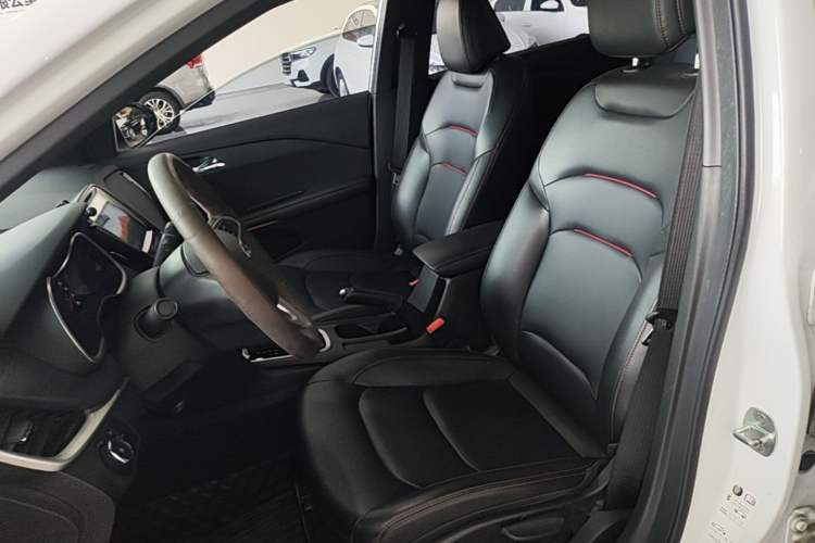 Used Chevrolet Monza 2020 Light Hybrid RS 330T Automatic Comfort Edition Left Front Seat