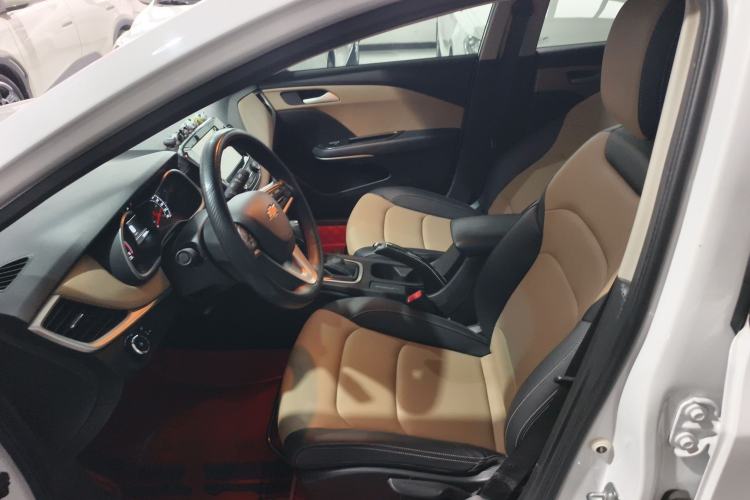 Used Chevrolet Monza 2020 320 Automatic Enjoyment Edition Left Front Seat