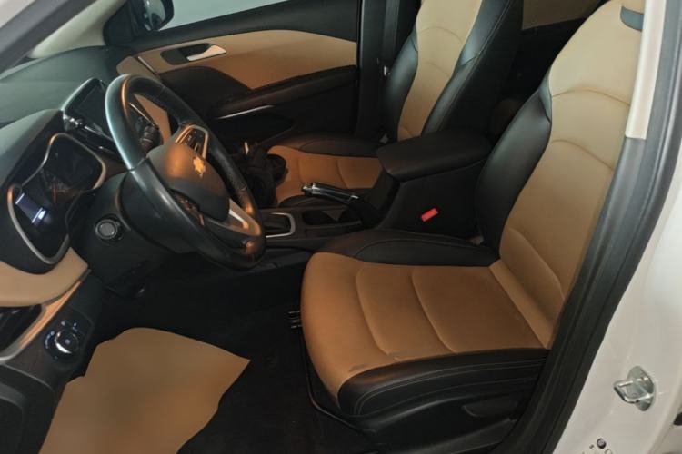 Used Chevrolet Monza 2020 320 Automatic Enjoyment Edition Left Front Seat