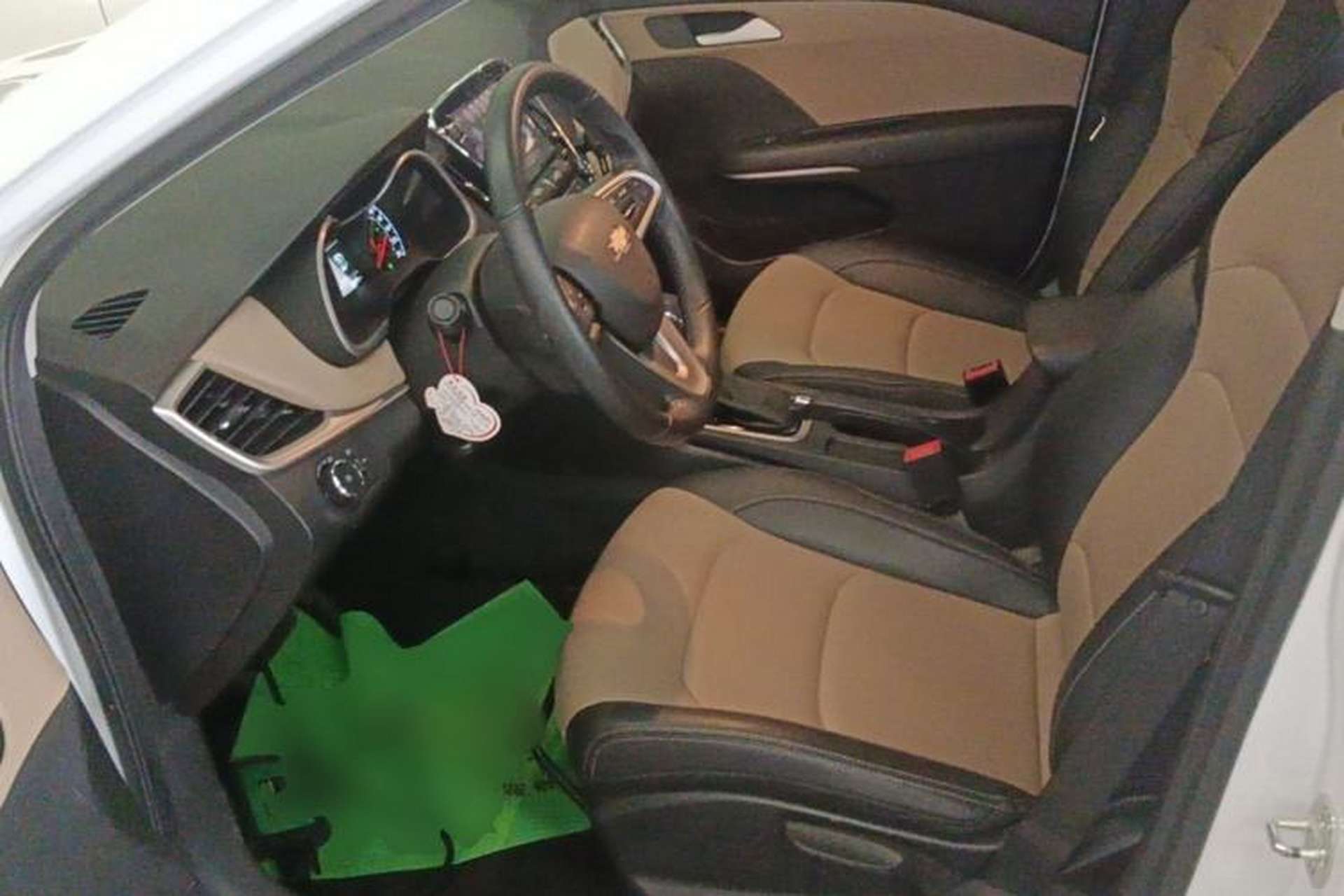 Used Chevrolet Monza 2020 320 Automatic Enjoyment Edition Left Front Seat