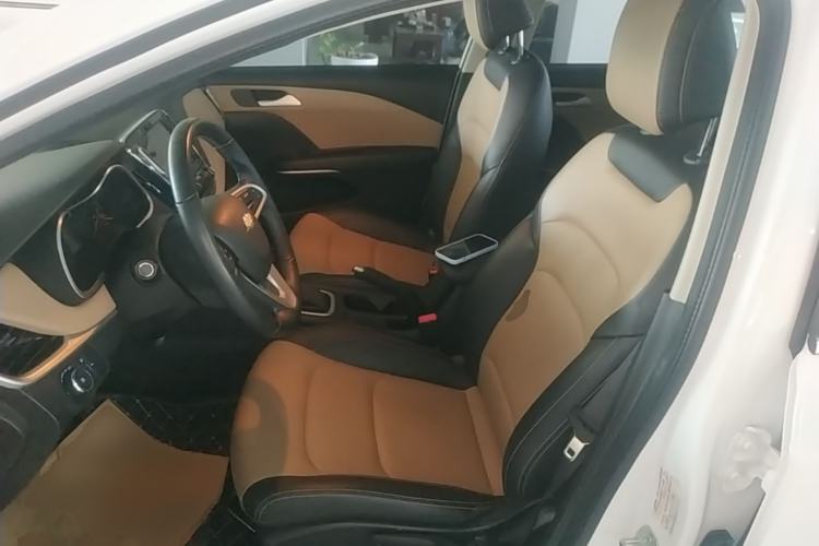 Used Chevrolet Monza 2020 320 Automatic Enjoyment Edition Left Front Seat