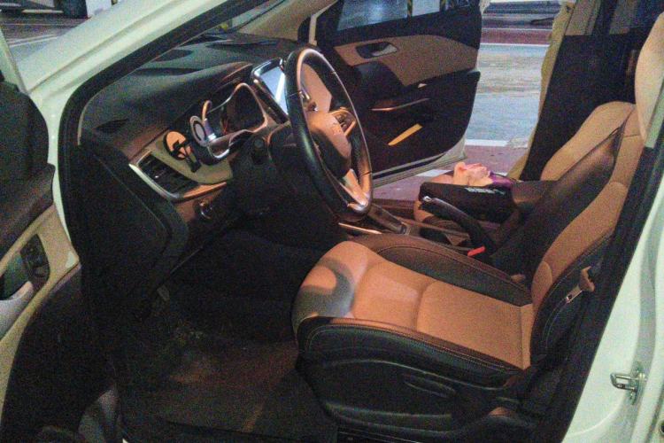 Used Chevrolet Monza 2020 320 Automatic Enjoyment Edition Left Front Seat