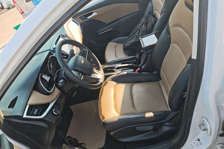 Used Chevrolet Monza 2020 320 Automatic Enjoyment Edition Left Front Seat