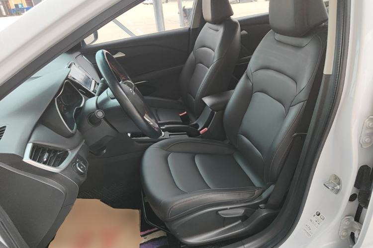 Used Chevrolet Monza 2020 Light Hybrid Redline 320T Dual-Clutch Thrilling Edition Left Front Seat