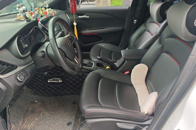 Used Chevrolet Monza 2020 Light Hybrid RS 330T Automatic Comfort Edition Left Front Seat