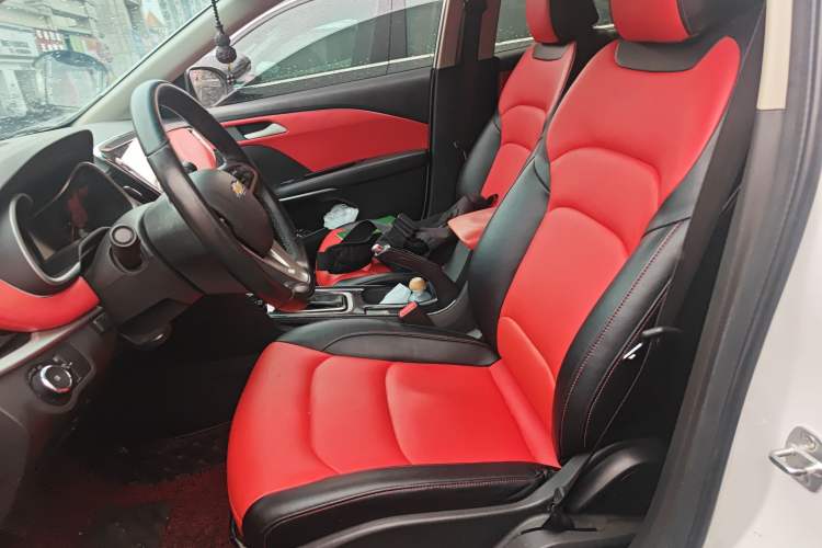 Used Chevrolet Monza 2020 320 Automatic Enjoyment Edition Left Front Seat