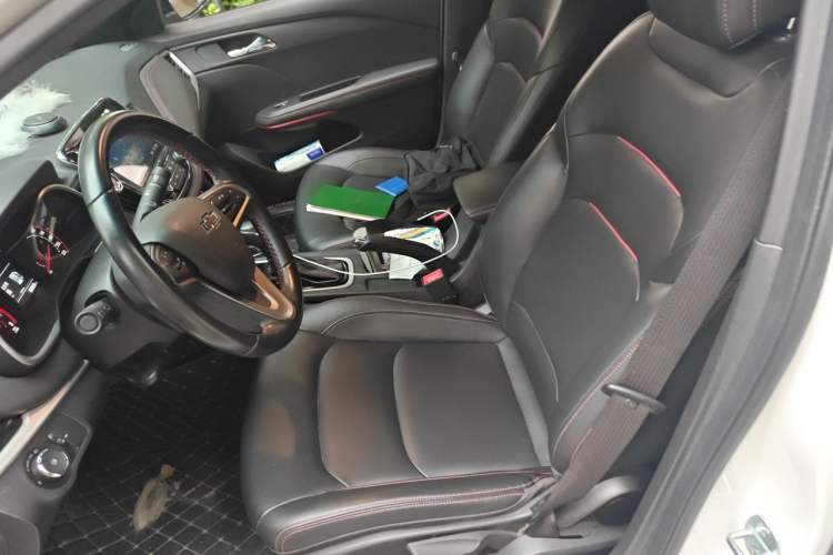 Used Chevrolet Monza 2020 Light Hybrid RS 330T Automatic Comfort Edition Left Front Seat