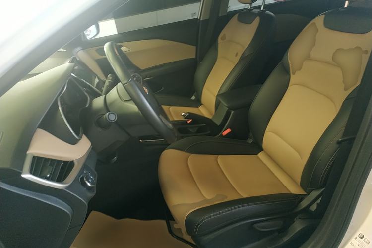 Used Chevrolet Monza 2020 320 Automatic Enjoyment Edition Left Front Seat