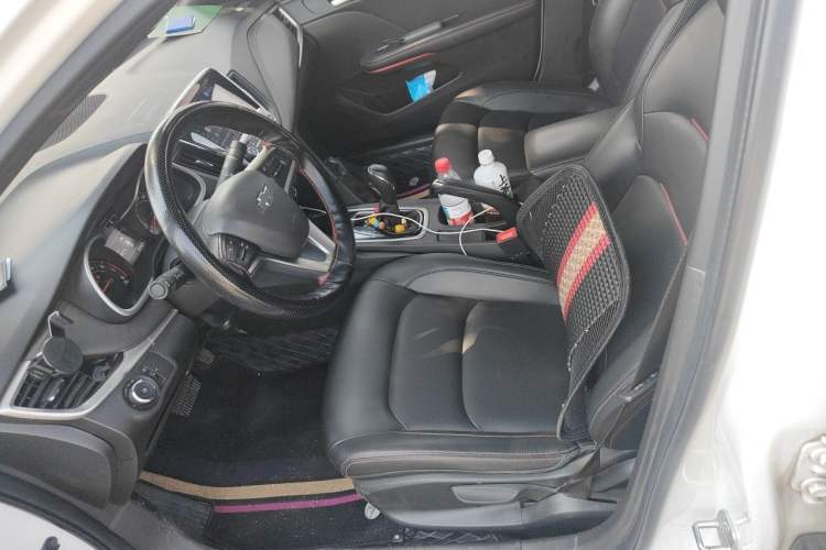 Used Chevrolet Monza 2020 Light Hybrid RS 330T Automatic Comfort Edition Left Front Seat