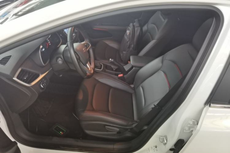 Used Chevrolet Monza 2020 Light Hybrid RS 330T Automatic Comfort Edition Left Front Seat