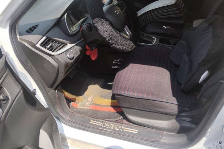 Used Chevrolet Monza 2020 Light Hybrid Redline 320T Dual-Clutch Joyful Edition Left Front Seat