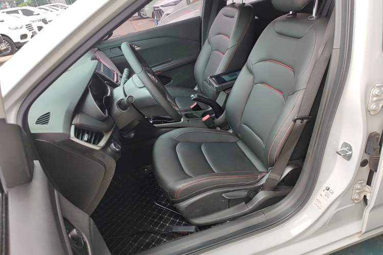 Used Chevrolet Monza 2020 Light Hybrid RS 330T Automatic Comfort Edition Left Front Seat