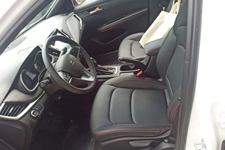 Used Chevrolet Monza 2020 Light Hybrid RS 330T Automatic Comfort Edition Left Front Seat