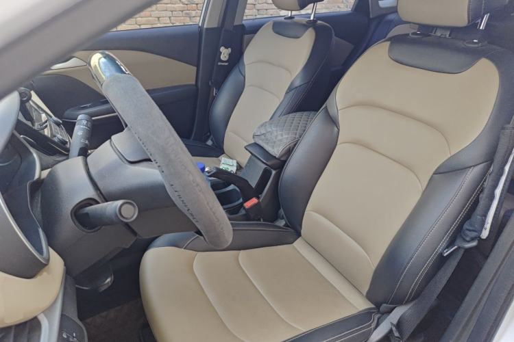 Used Chevrolet Monza 2020 320 Automatic Enjoyment Edition Left Front Seat